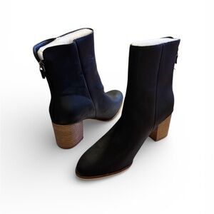 Hey Girl by Corkys Boujee Ankle Black Chic Smooth Boots 2.5 Heel Sz 9 New in Box